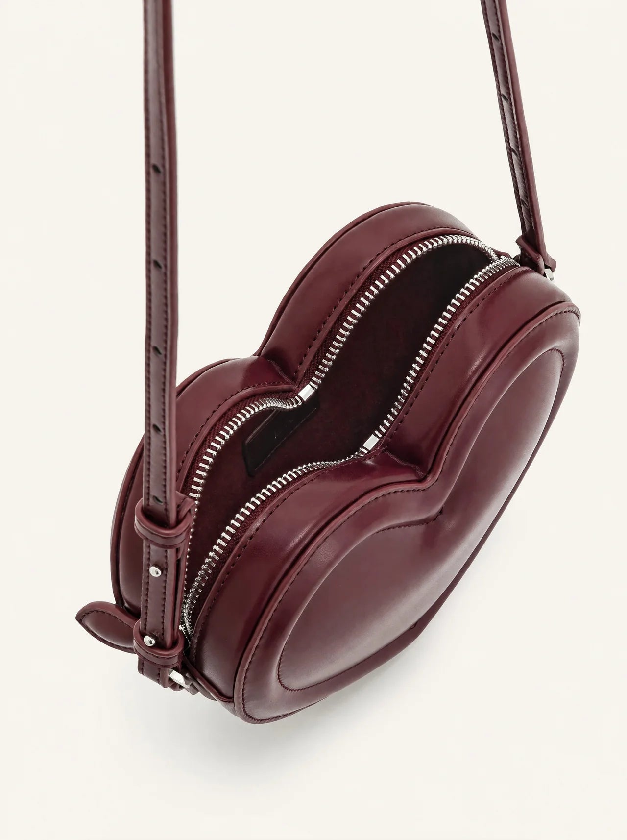 The Violette Heart Bag — Bordeaux