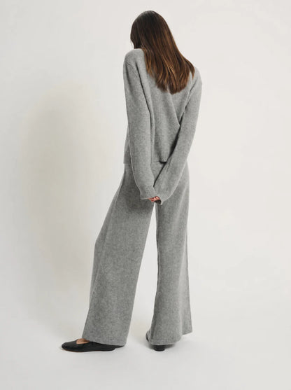 The Brume Pullover — Grey