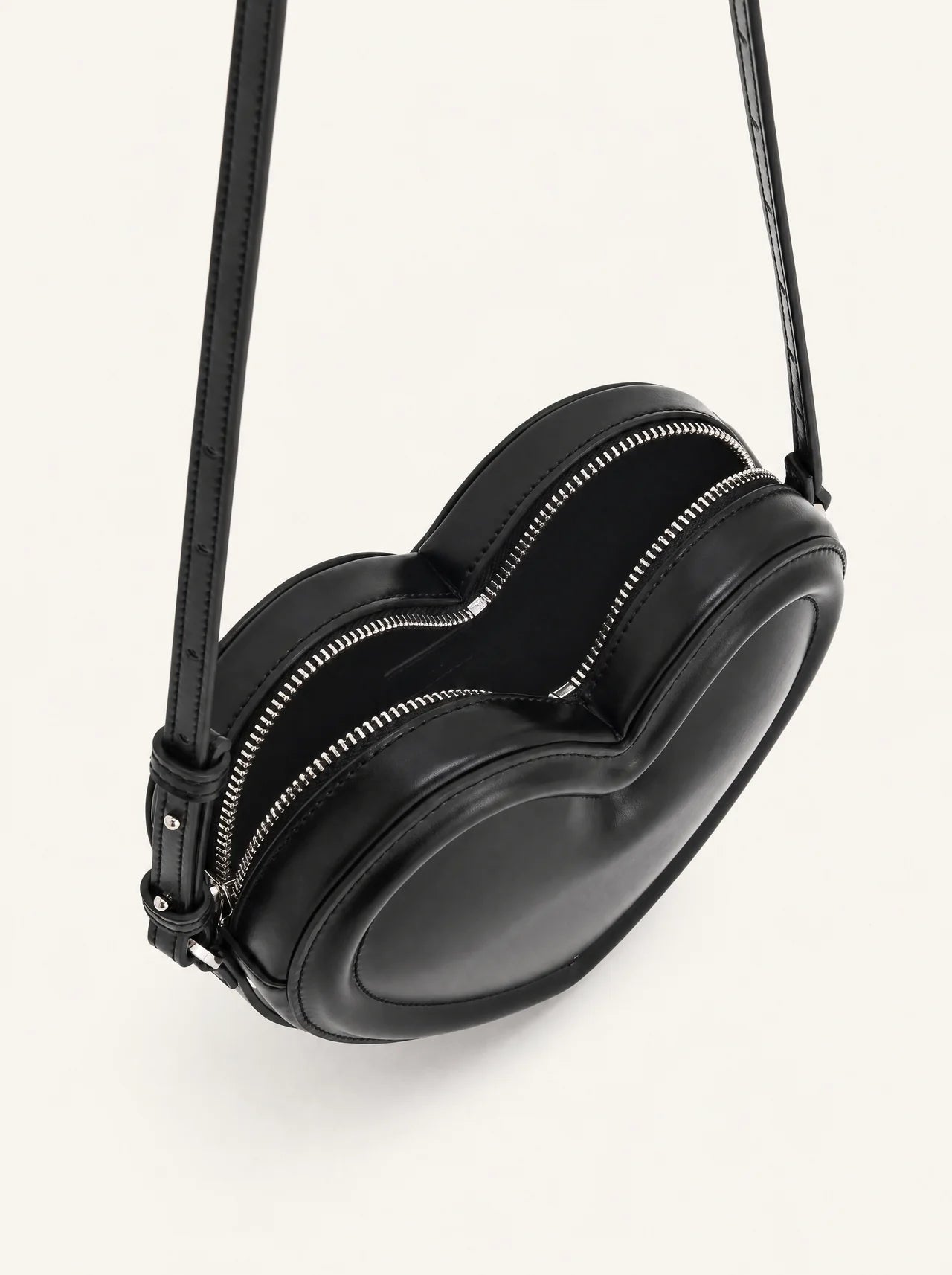 The Violette Heart Bag — Noir